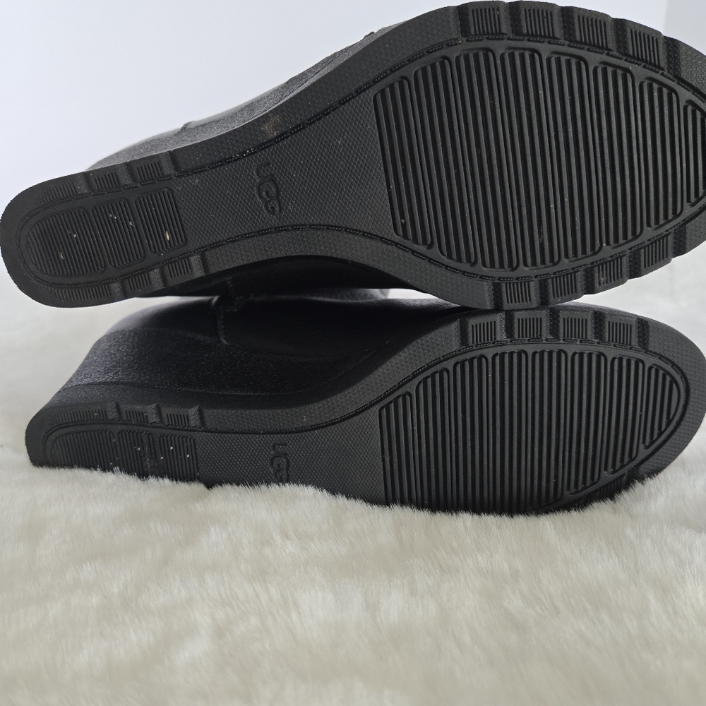 Ugg Potero Black Leather Wedge Women's Boots Size 7.5 EUC - Picture 9 of 13